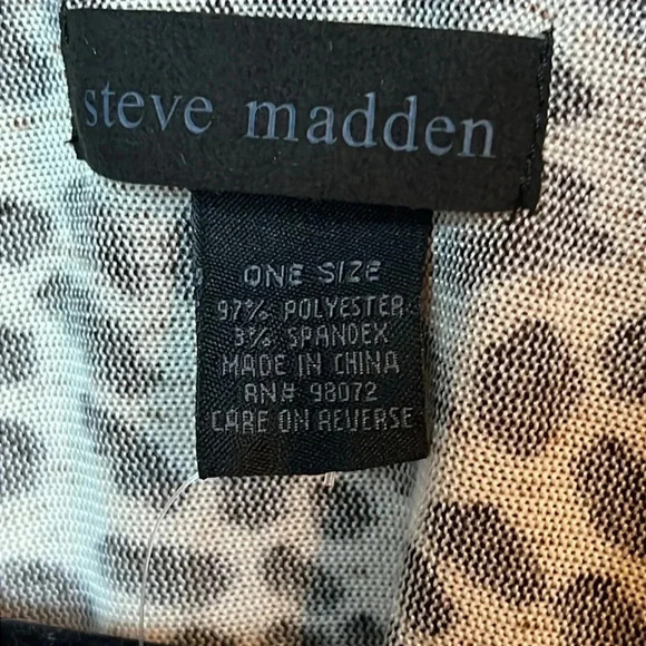 Steve Madden women’s Shawl cape wrap leopard Width 80x length 39 event summer - Picture 2 of 4